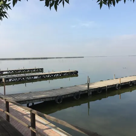 Apartman Large Townhouse For A Relaxing Getaway Mareny Blau